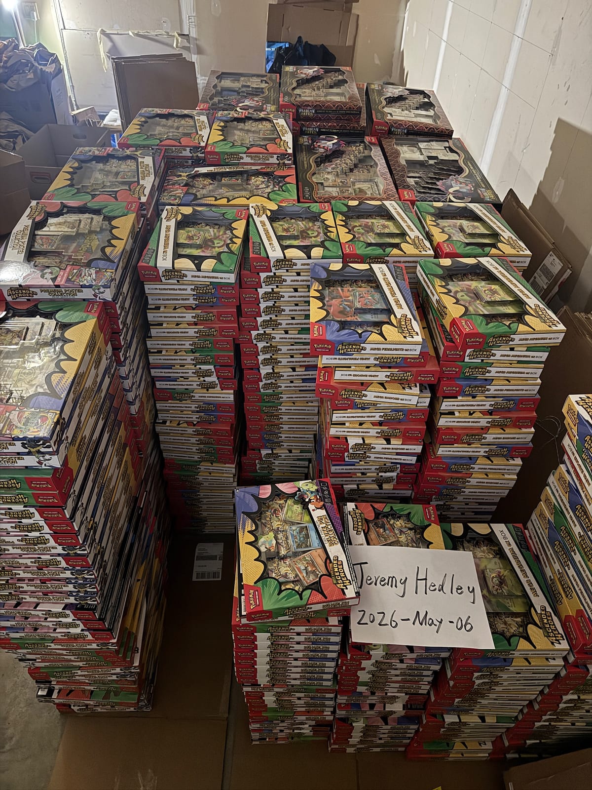 Premium collection boxes